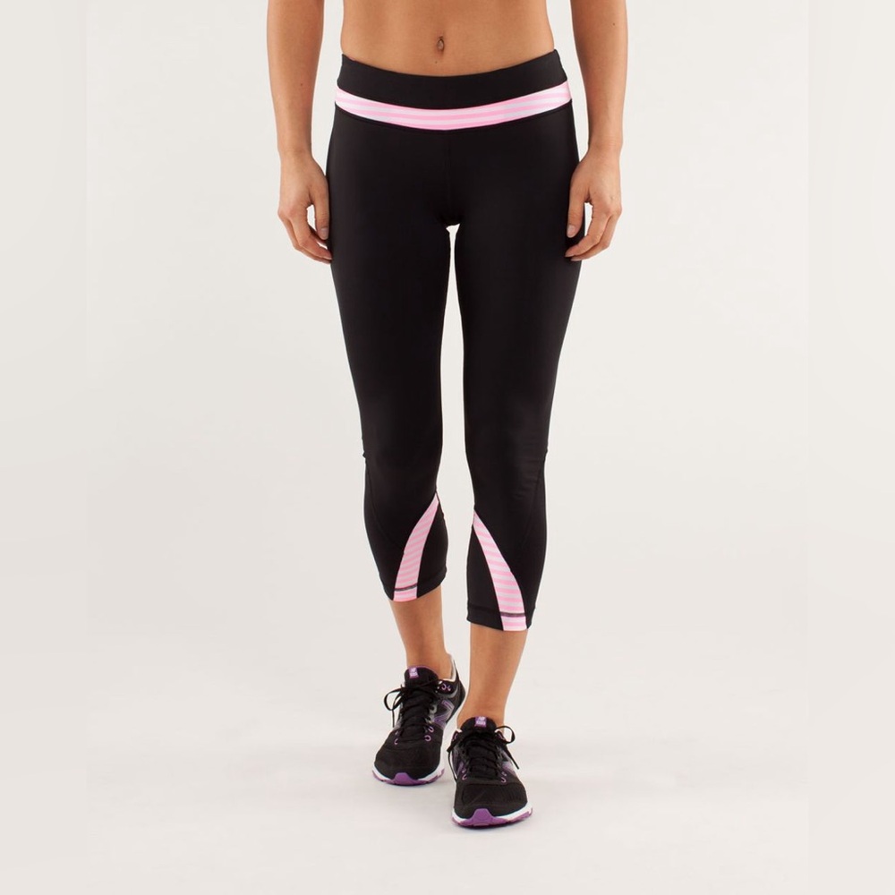 ***Relisting Soon*** Lululemon Athletica Run: Inspire Crop II